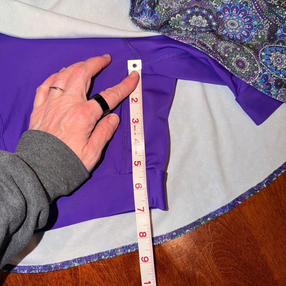 Sparkle Skirt Hiker Size L Purple Paisley. Running shorts with pockets - Picture 3 of 7